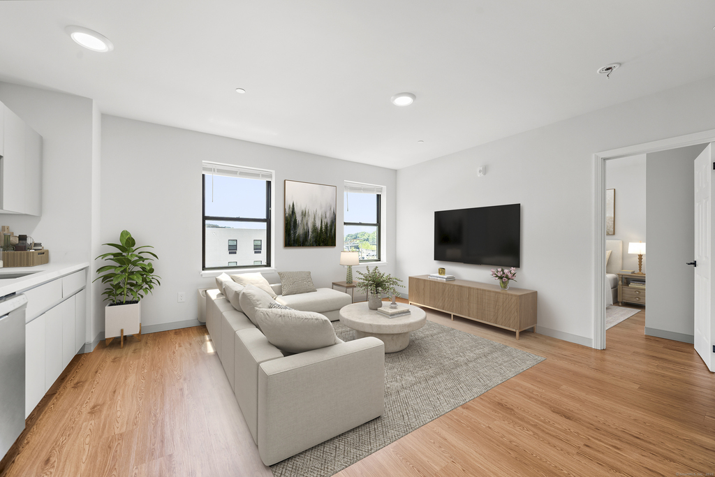 158 Main Street - Photo 4