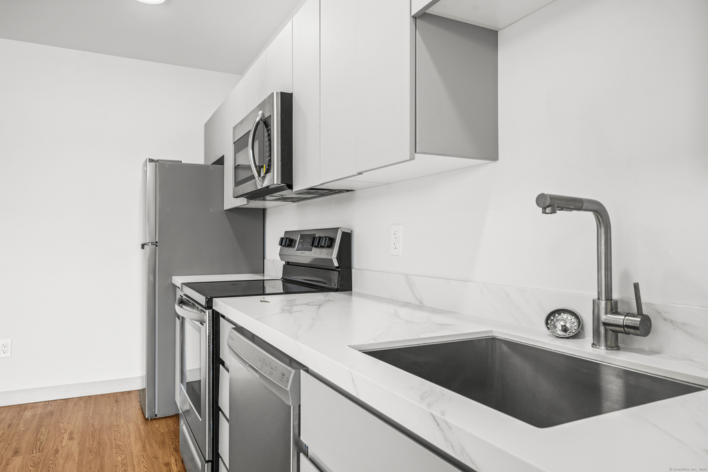 158 Main Street - Photo 16