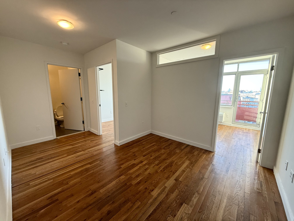 184 Noll Street - Photo 2