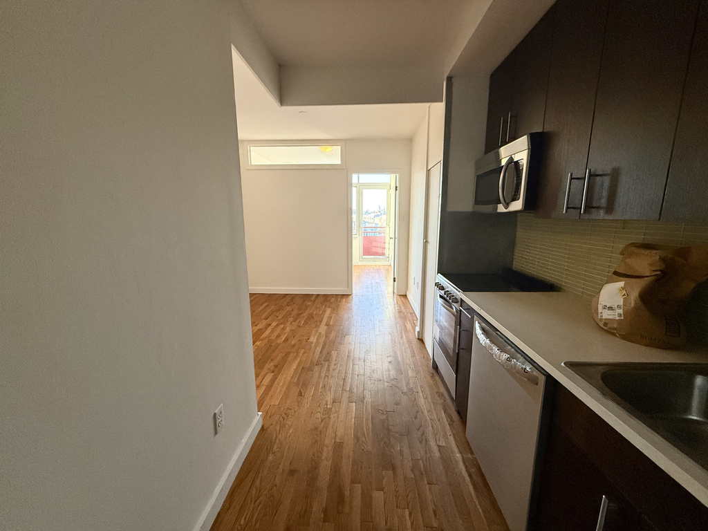 184 Noll Street - Photo 0