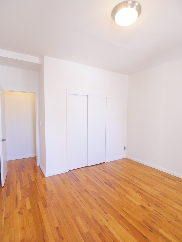 440 East 88th Street - Photo 9