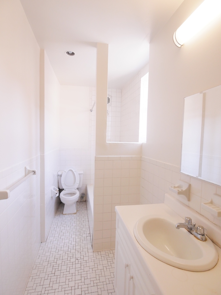 440 East 88th Street - Photo 10