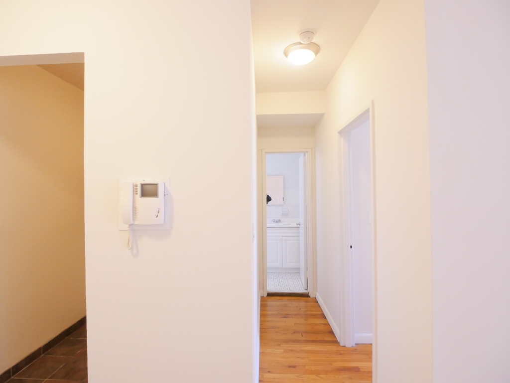 440 East 88th Street - Photo 4