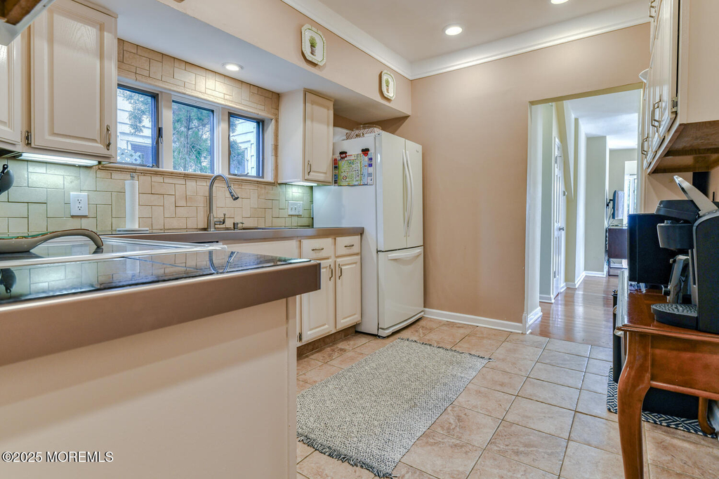 113 Central Avenue - Photo 12