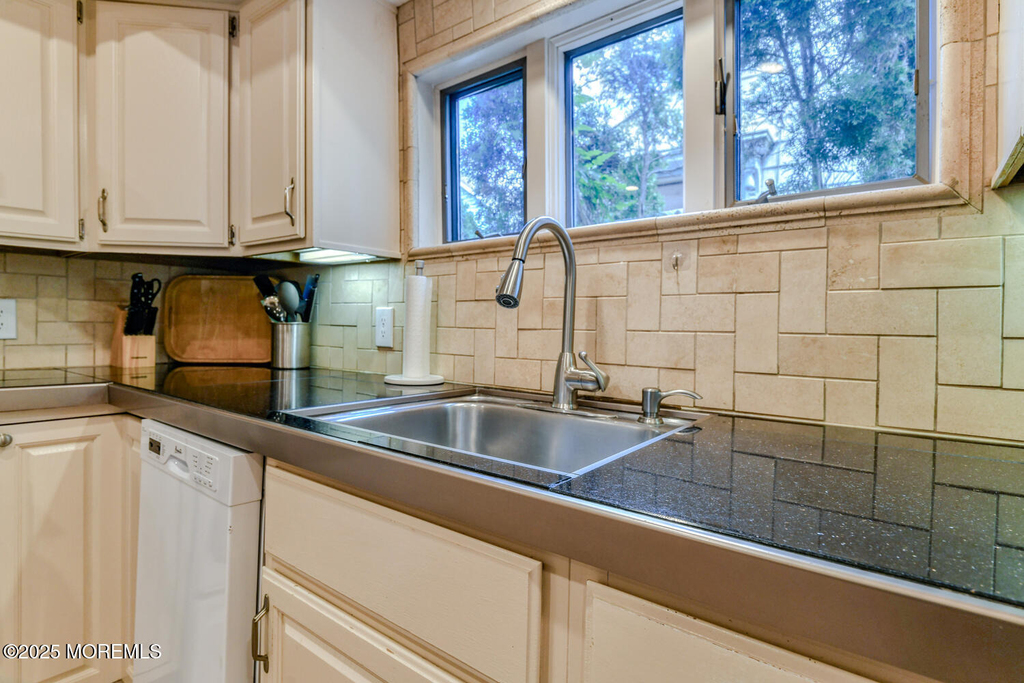 113 Central Avenue - Photo 15