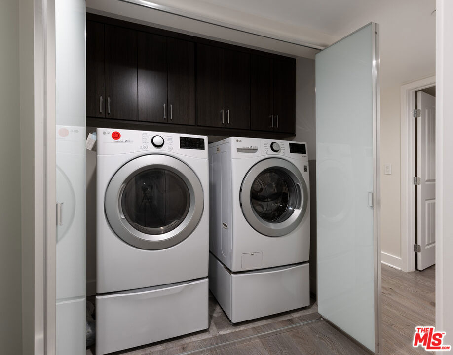 155 N Hamilton Drive - Photo 28