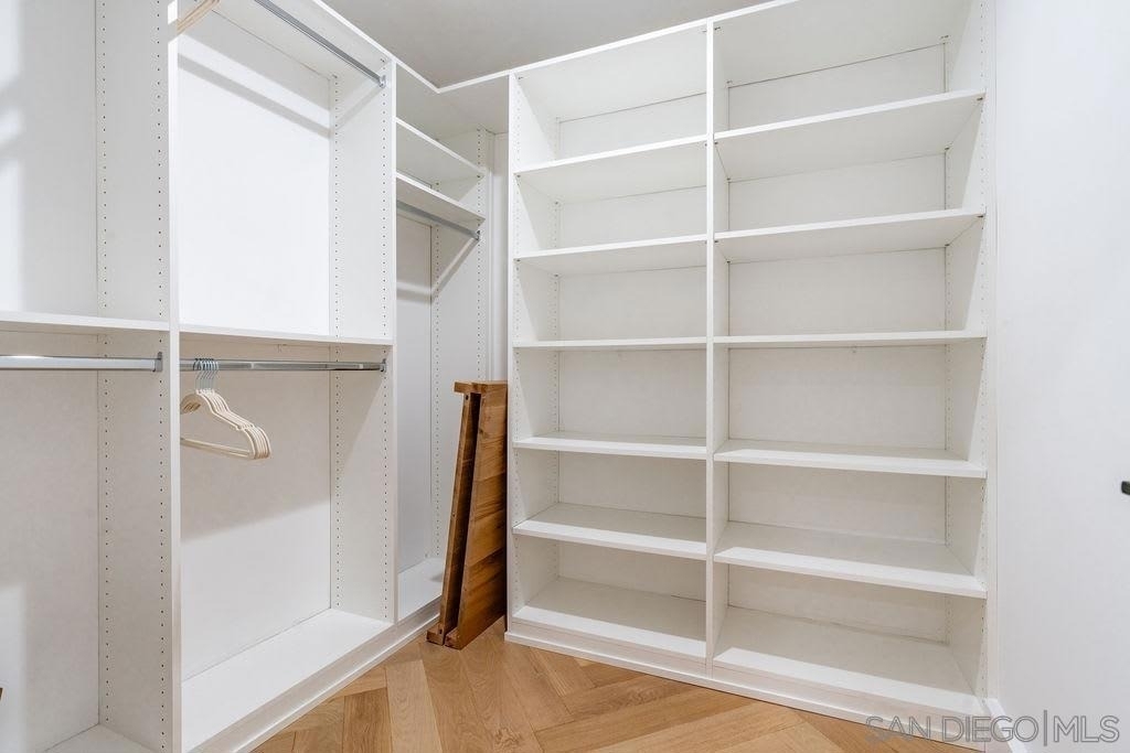 725 Pennsylvania Ave - Photo 33