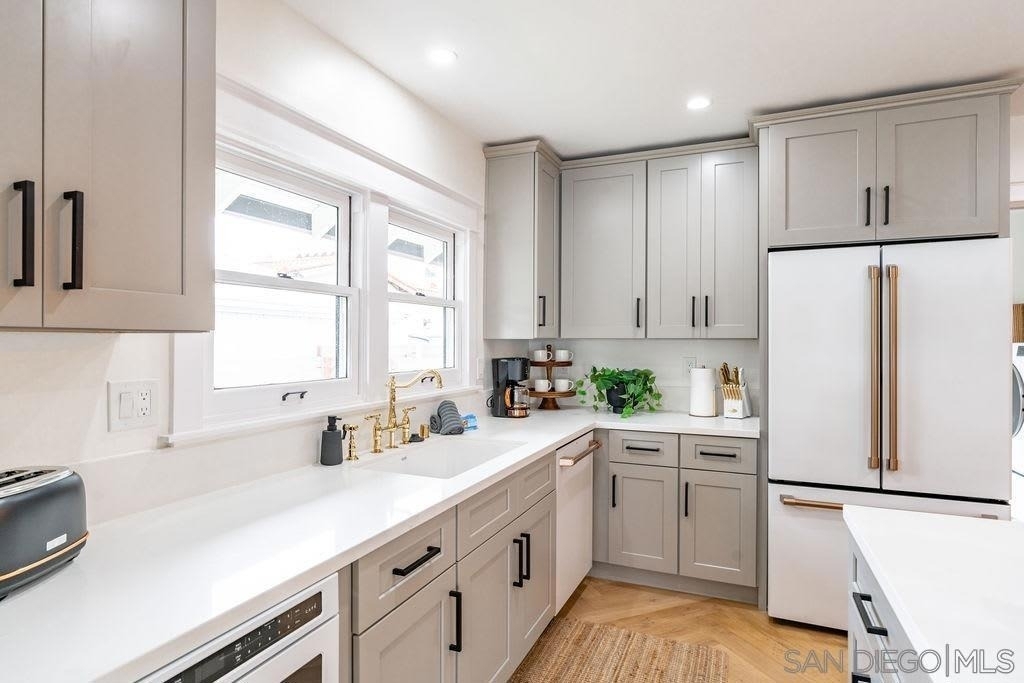 725 Pennsylvania Ave - Photo 27
