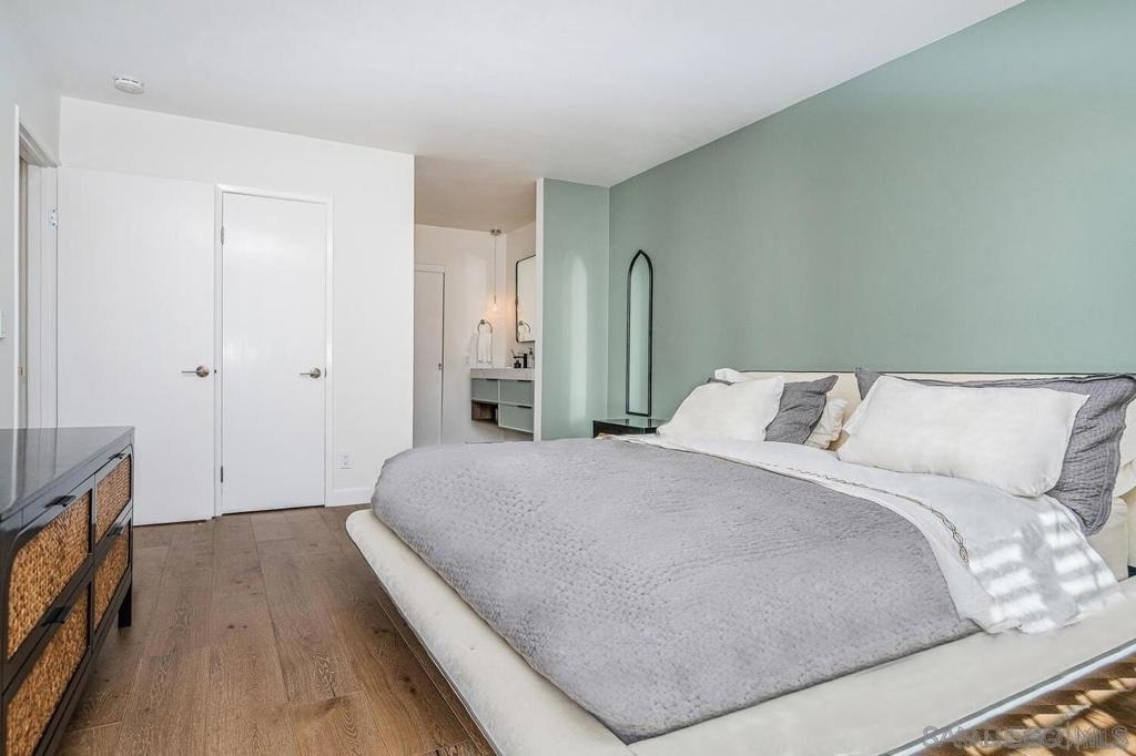 909 Coast Blvd - Photo 7