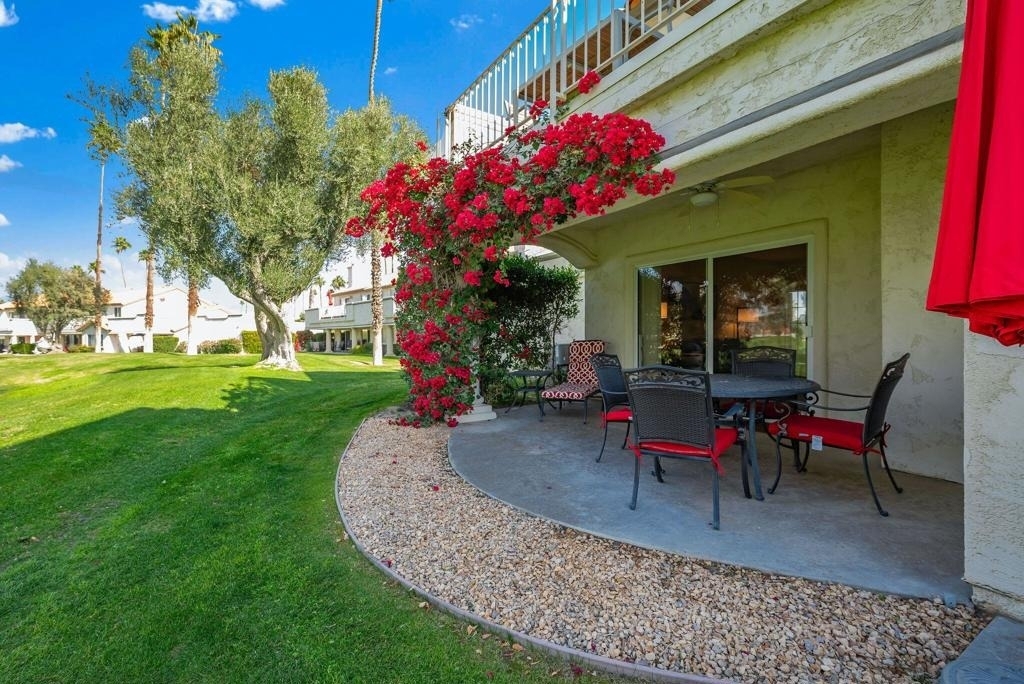207 Desert Falls Circle - Photo 2