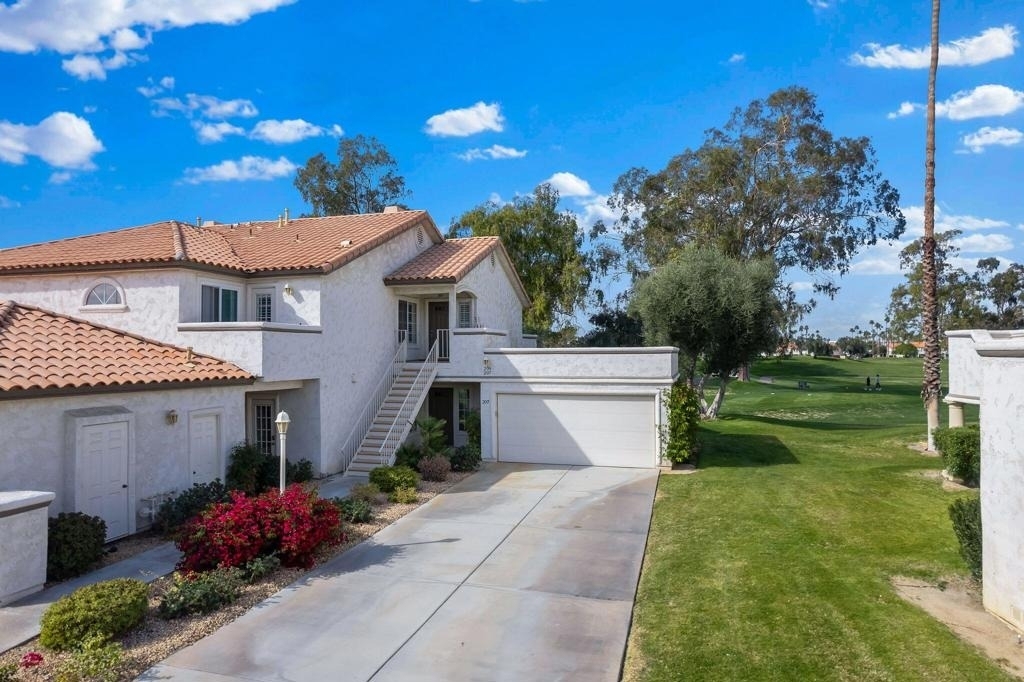 207 Desert Falls Circle - Photo 12