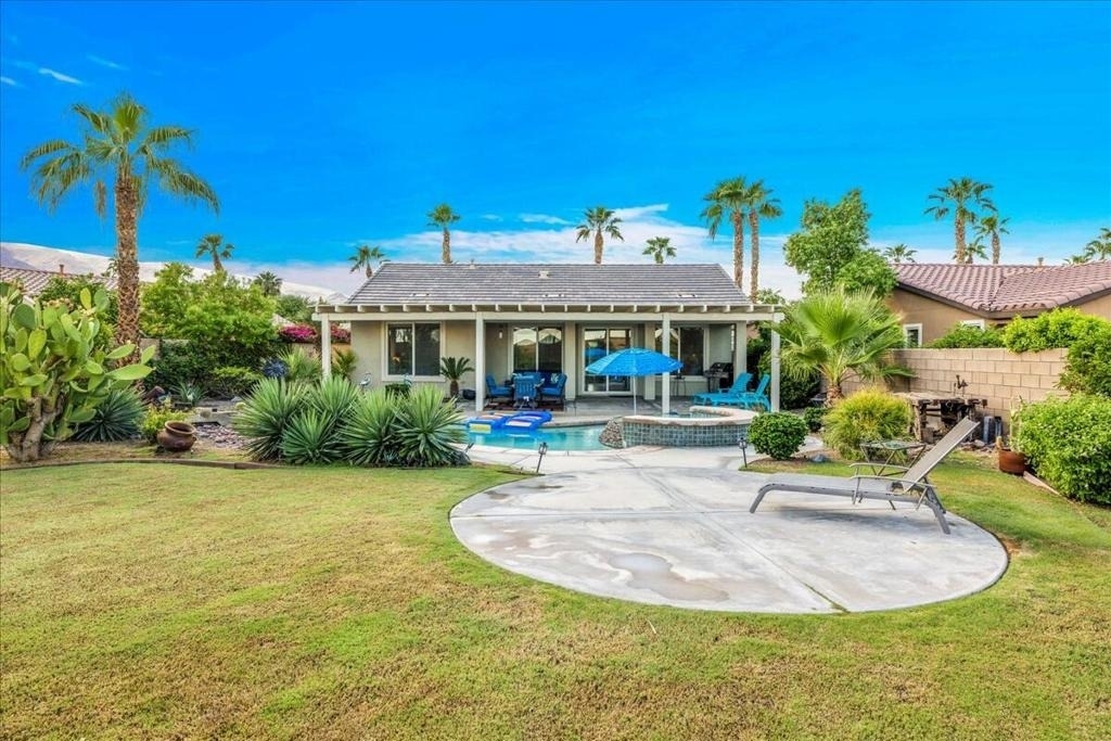 60636 Desert Shadows Drive - Photo 67