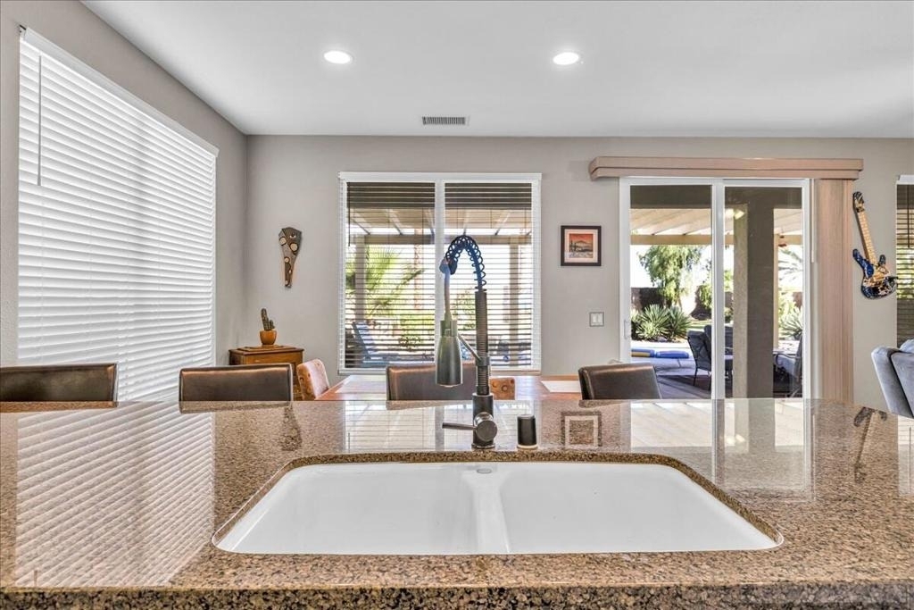 60636 Desert Shadows Drive - Photo 50