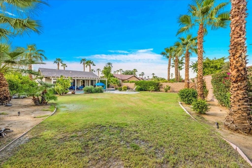 60636 Desert Shadows Drive - Photo 68