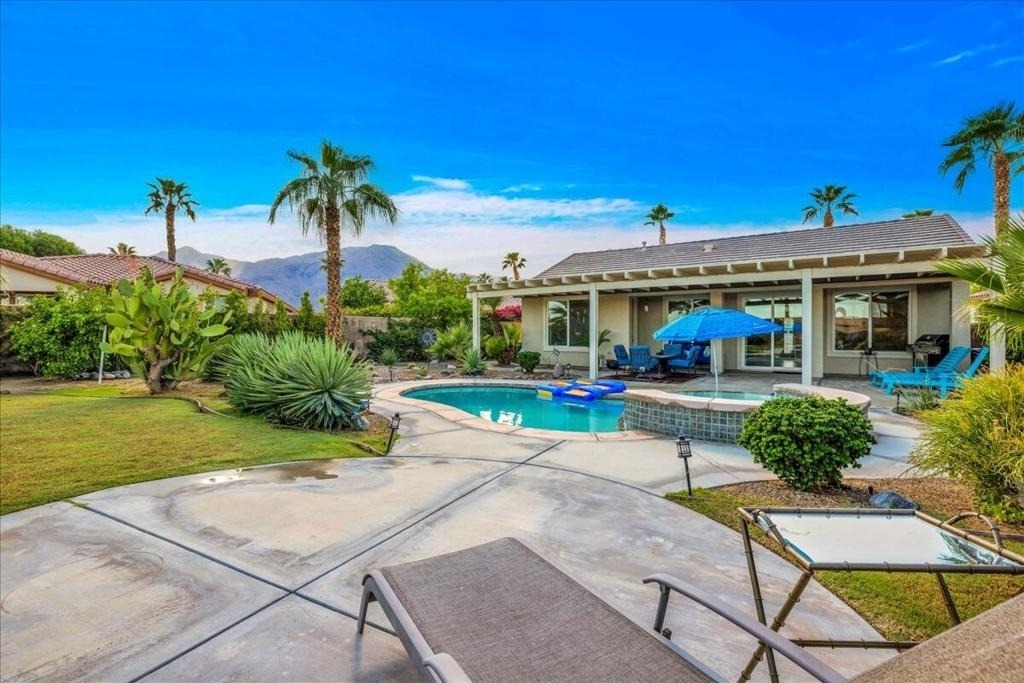 60636 Desert Shadows Drive - Photo 65
