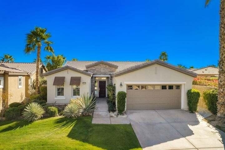 60636 Desert Shadows Drive - Photo 11