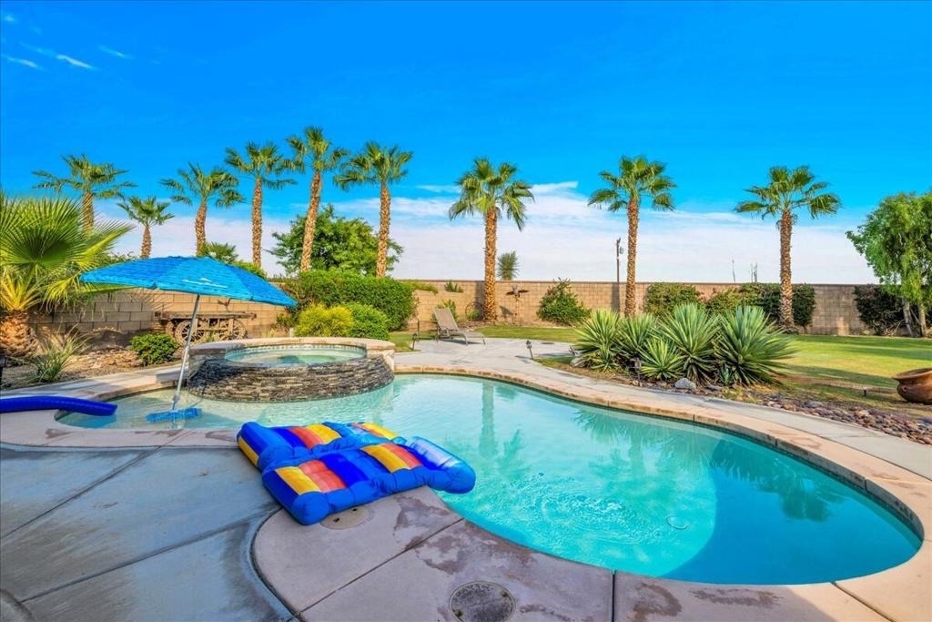 60636 Desert Shadows Drive - Photo 61