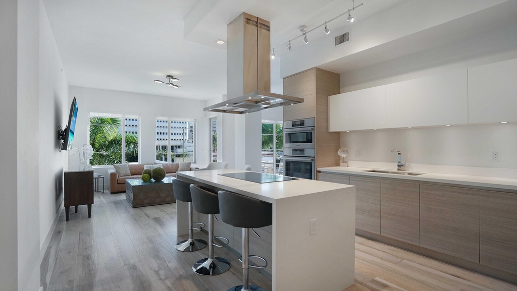 155 E Boca Raton Road - Photo 2