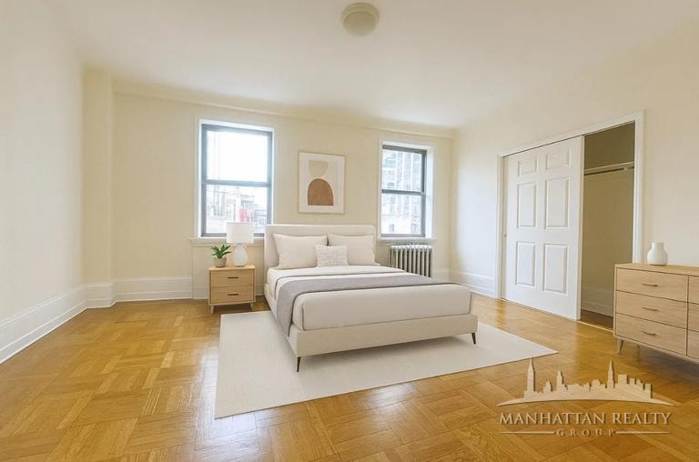 W 55th St - Photo 0