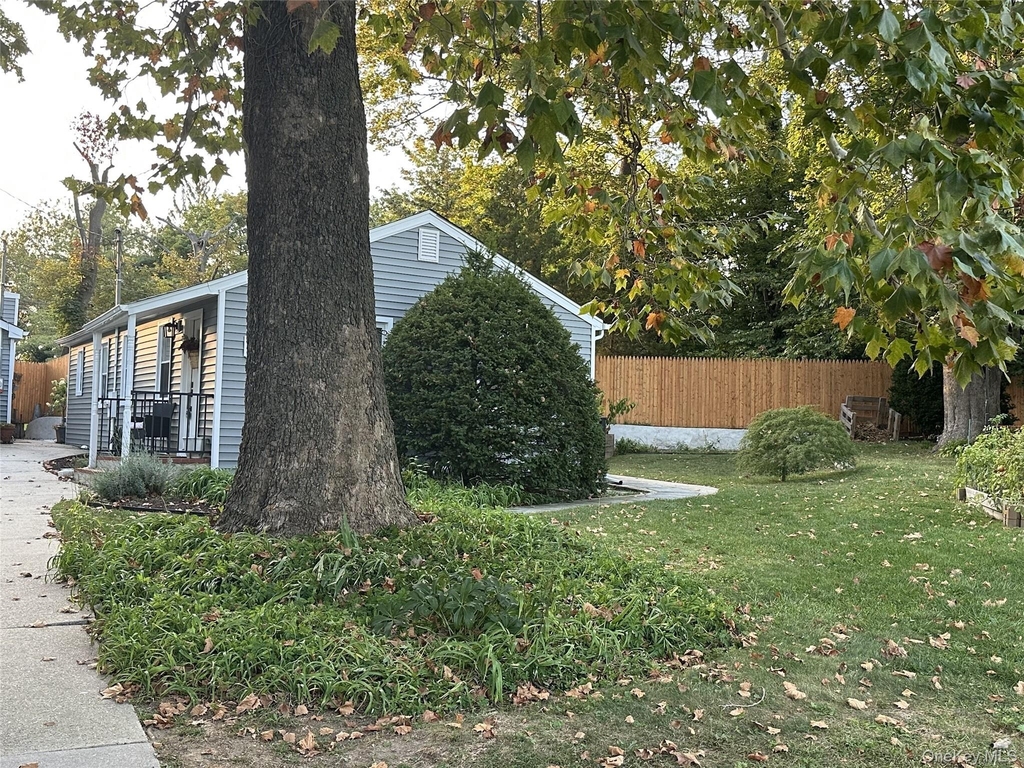 23 West Drive - Photo 7