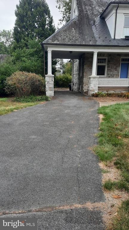 2315 Magnolia Drive - Photo 2