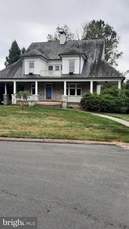 2315 Magnolia Drive - Photo 0