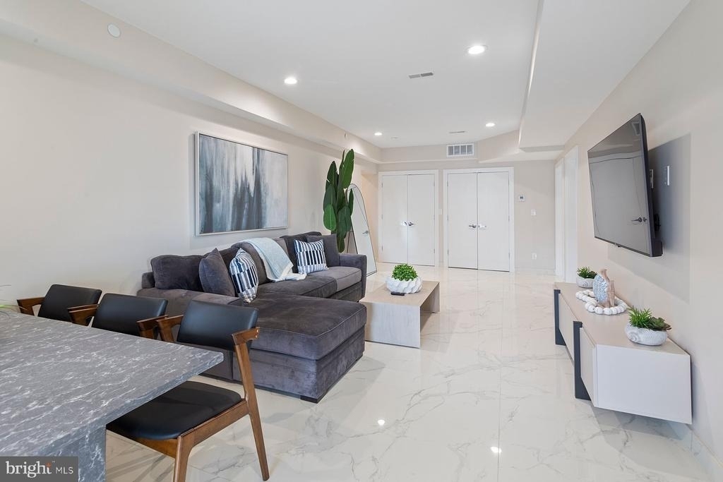 5311 Atlantic Avenue - Photo 6