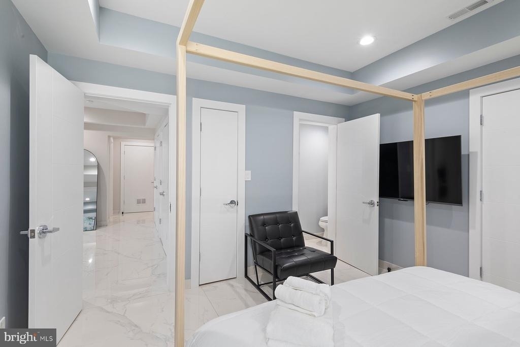 5311 Atlantic Avenue - Photo 11