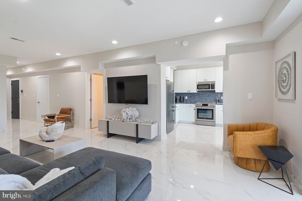 5311 Atlantic Avenue - Photo 5