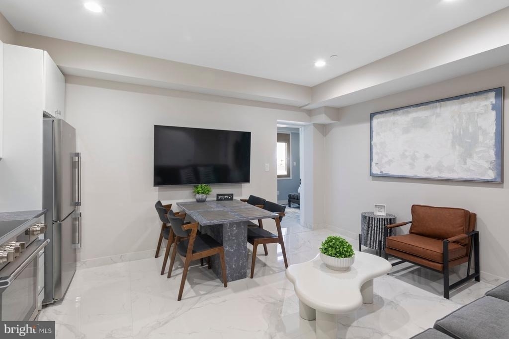 5311 Atlantic Avenue - Photo 3
