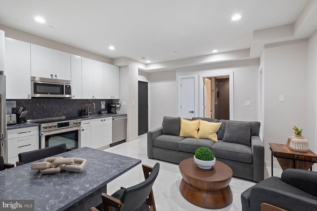 5311 Atlantic Avenue - Photo 5