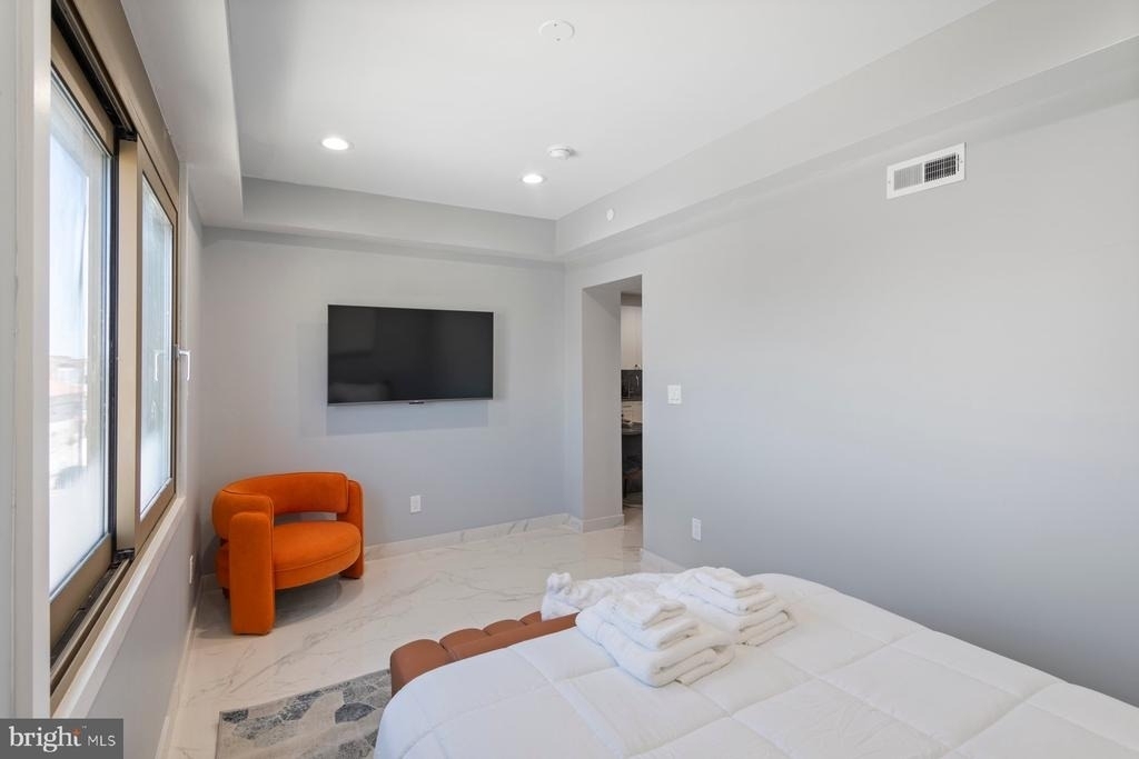 5311 Atlantic Avenue - Photo 7