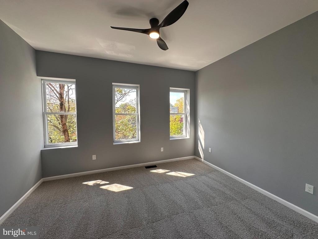 1927 Druid Hill Avenue - Photo 6