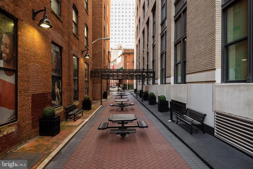 26 S Calvert Street - Photo 5