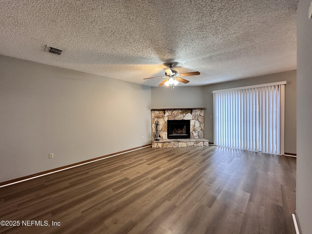1114 Romaine Circle W - Photo 2