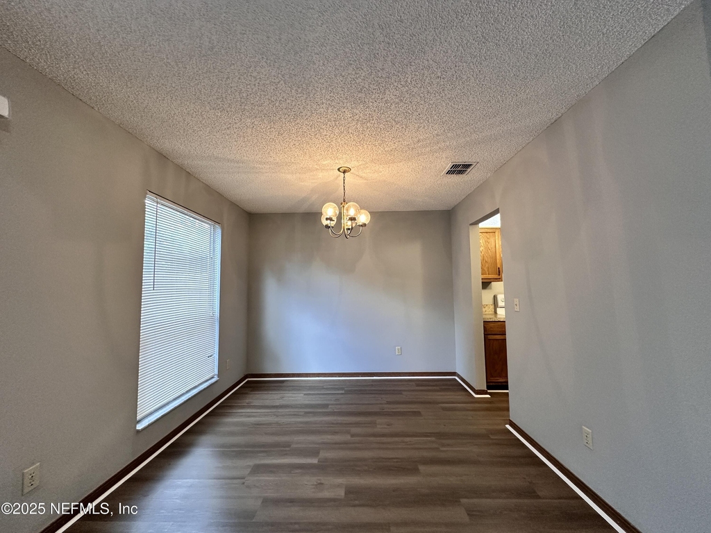 1114 Romaine Circle W - Photo 3