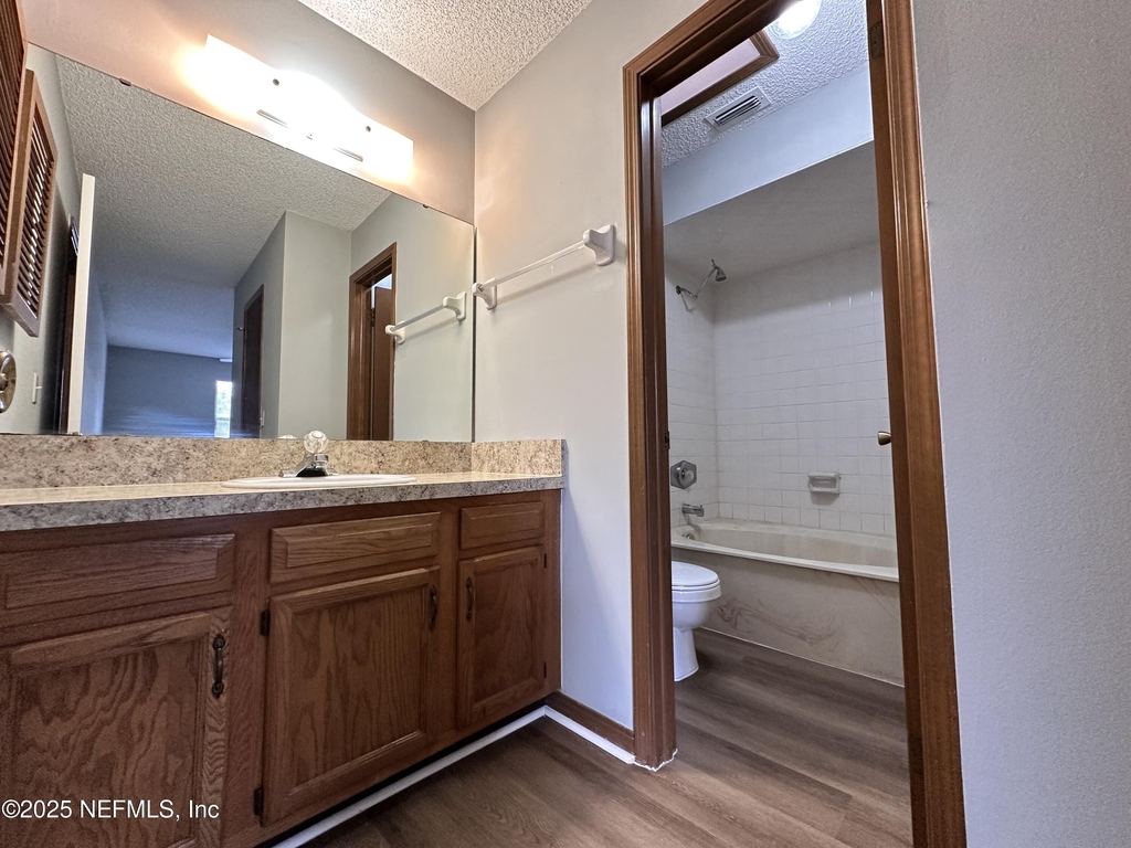 1114 Romaine Circle W - Photo 8