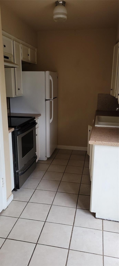 502 Sammon Drive - Photo 1