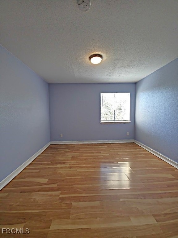 2885 Winkler Avenue - Photo 6