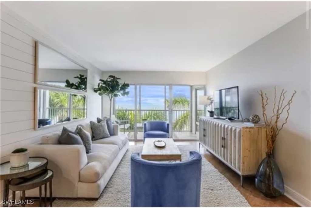 3443 Gulf Shore Boulevard N - Photo 0