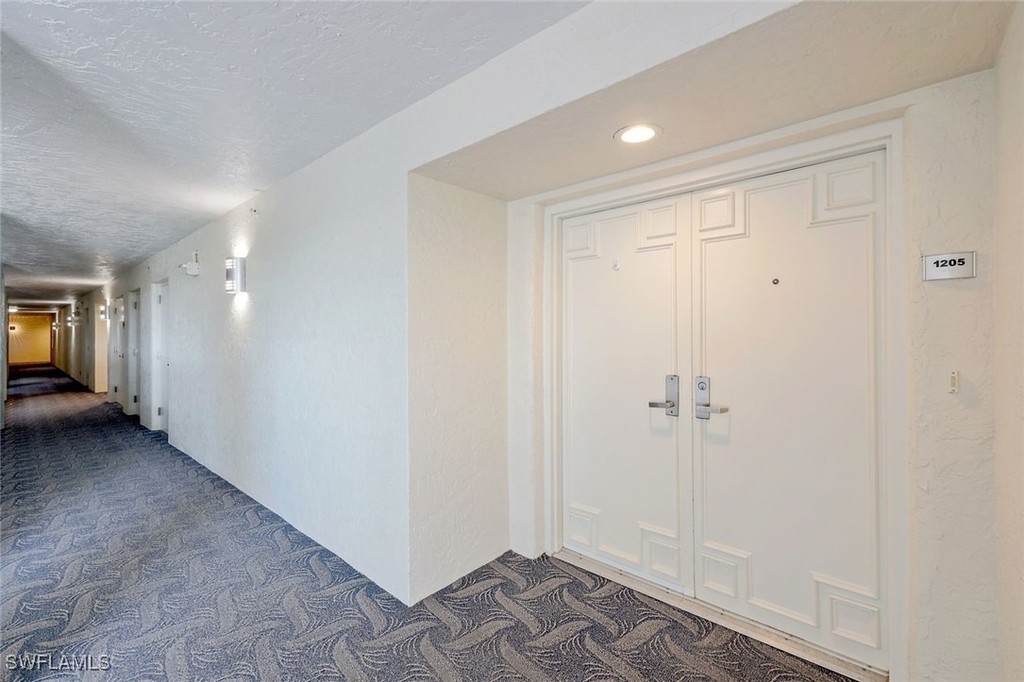 4451 Gulf Shore Boulevard N - Photo 29