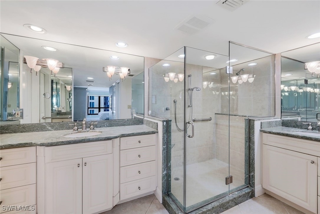 4451 Gulf Shore Boulevard N - Photo 8