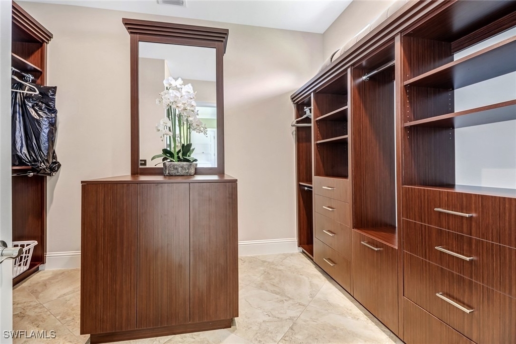 6487 Warwick Avenue - Photo 20