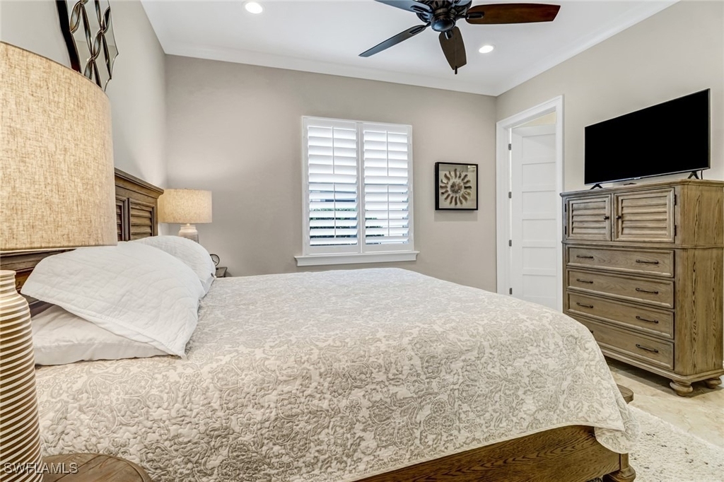 6487 Warwick Avenue - Photo 22