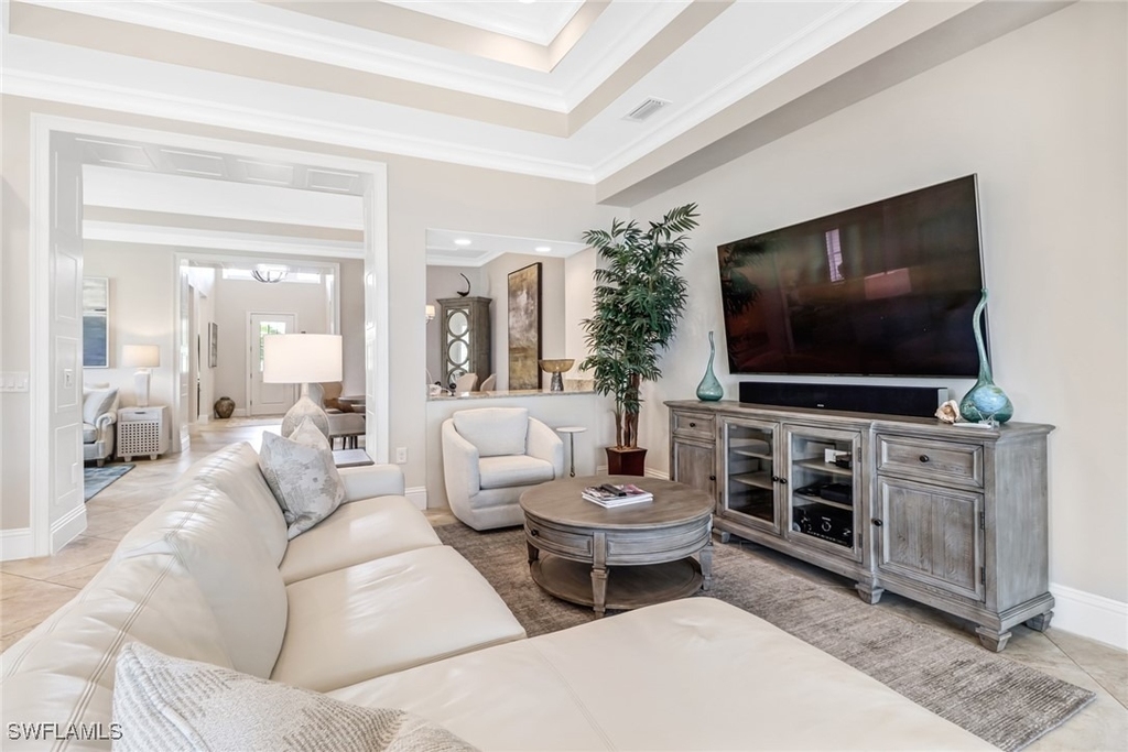 6487 Warwick Avenue - Photo 8