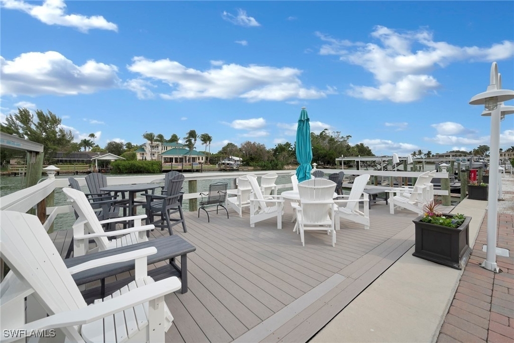 1950 Gulf Shore Boulevard N - Photo 1