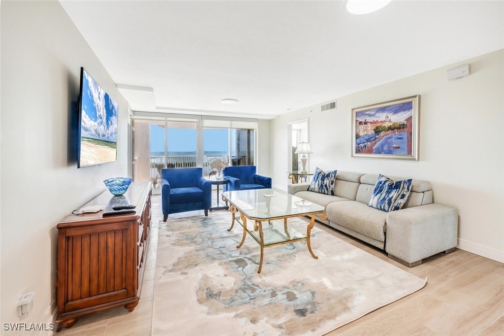6849 Grenadier Boulevard - Photo 4