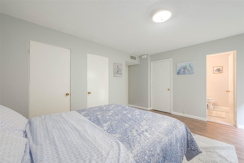 2121 Fountain View Drive - Photo 17