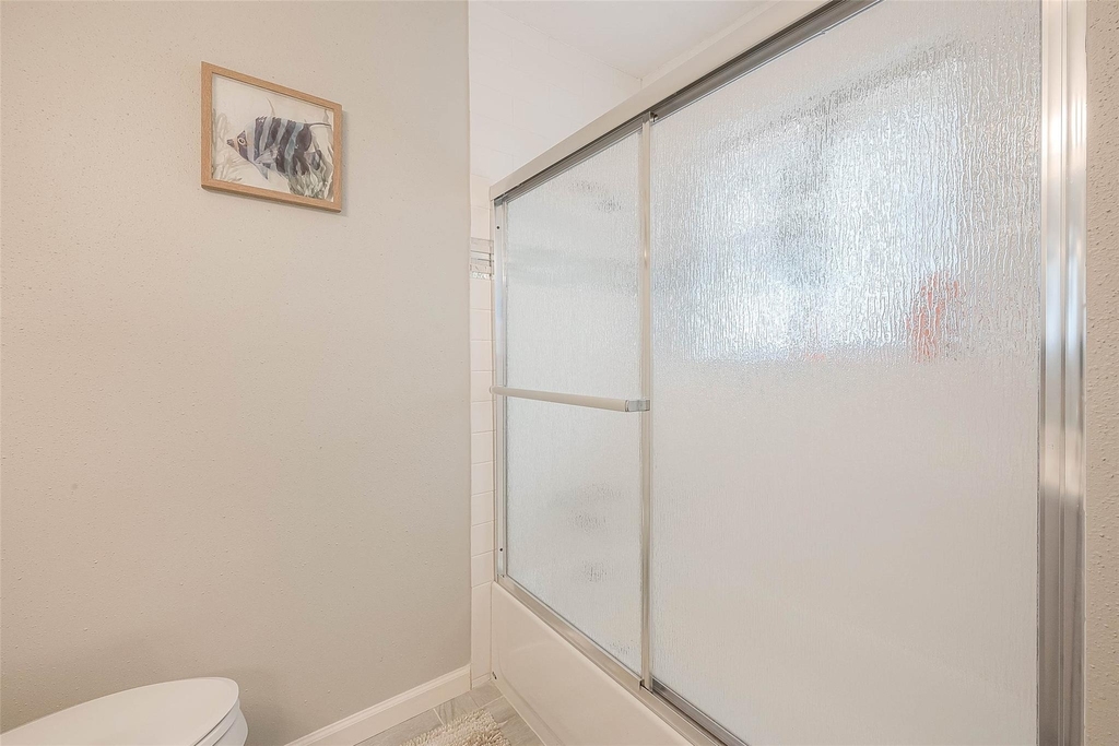 2121 Fountain View Drive - Photo 20