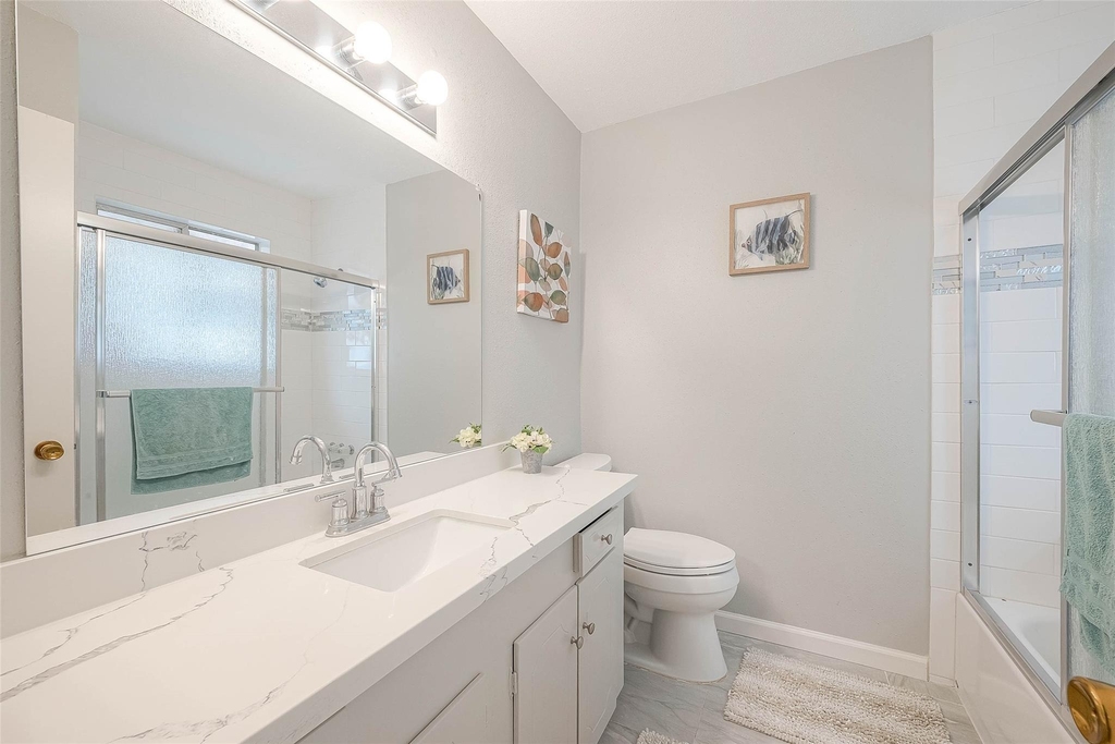 2121 Fountain View Drive - Photo 19